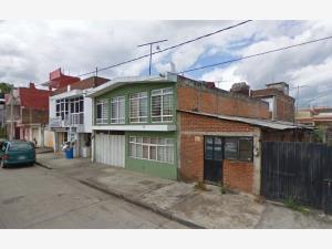 Casa en venta en La Tamacua, Uruapan — foto 2 de 4