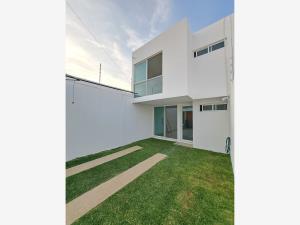 Casa en Bosques de Cuernavaca, Cuernavaca, Morelos