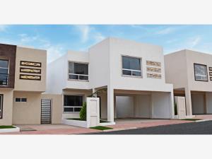 Casa en venta en El Álamo, Saltillo, Coahuila de Zaragoza Casa en venta en El Álamo, Saltillo, Coahuila de Zaragoza