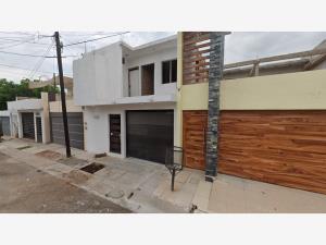 Casa en venta en Prados Del Sur, Culiacán — foto 3 de 14