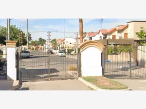 Casa en venta en Residencial Barcelona, Mexicali — foto 2 de 17