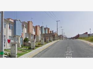 Casa en venta en Real de Costitlán II, Chicoloapan — foto 3 de 12