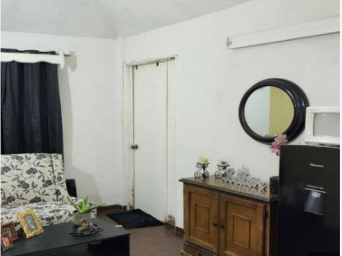 Casa en venta en Jardines Coloniales, Saltillo — foto 1 de 10