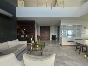Casa en venta en Hacienda del Rosario, Torreón — foto 3 de 74
