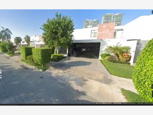 Casa en venta en Altabrisa, Mérida — foto 3 de 10