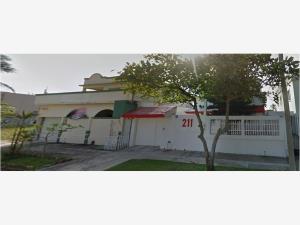 Casa en venta en Coatzacoalcos Centro, Coatzacoalcos — foto 2 de 4