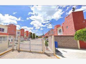 Casa en Granjas Banthi, San Juan del Río, Querétaro
