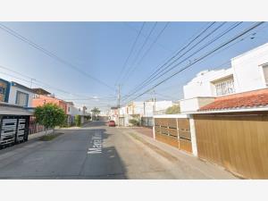Casa en venta en Parques Del Nilo, Guadalajara — foto 3 de 11
