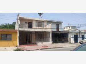 Casa en venta en Nuevo Repueblo, Monterrey, Nuevo León Casa en venta en Nuevo Repueblo, Monterrey, Nuevo León