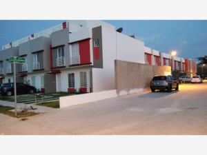 Casa en venta en Puerta Serena, Zapopan — foto 2 de 8