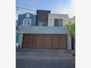 Casa en venta en Jardines Vallarta, Zapopan, Jalisco