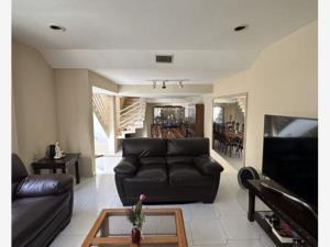 Casa en venta en Las Torres, Monterrey — foto 3 de 8