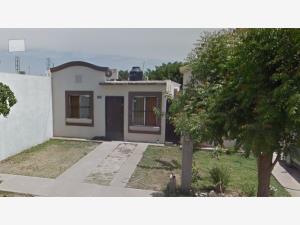 Casa en remate en Jardines del Bosque, Ahome, Sinaloa