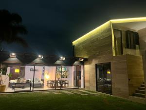 Casa en venta en Porta Fontana, León — foto 2 de 25