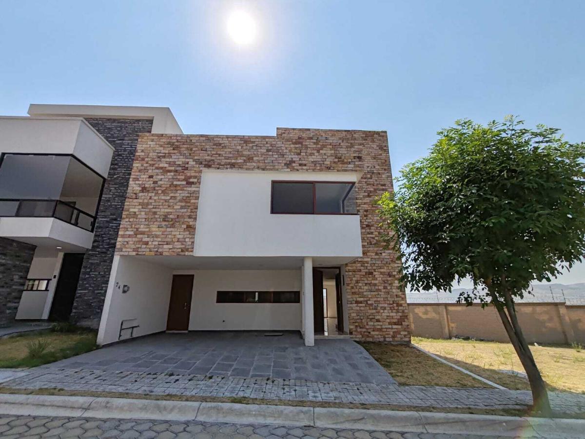 Casa en venta en Lomas de Angelópolis, San Andrés Cholula — foto 1 de 31