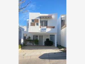 Casa en renta en Interlomas, Culiacán — foto 2 de 18