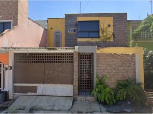 Casa en venta en Blancas Mariposas, Centro, Tabasco