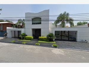 Casa en venta en Valle de Santa Engracia, San Pedro Garza García — foto 2 de 8