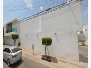Casa en venta en Villa Fontana, Culiacán — foto 3 de 7