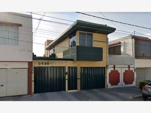 Casa en Jardines de San Manuel, Puebla, Puebla