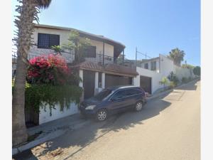 Casa en venta en Villa Fontana IX, Tijuana — foto 2 de 3