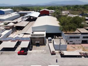 Bodega en renta en Parque Industrial, Colima, Colima
