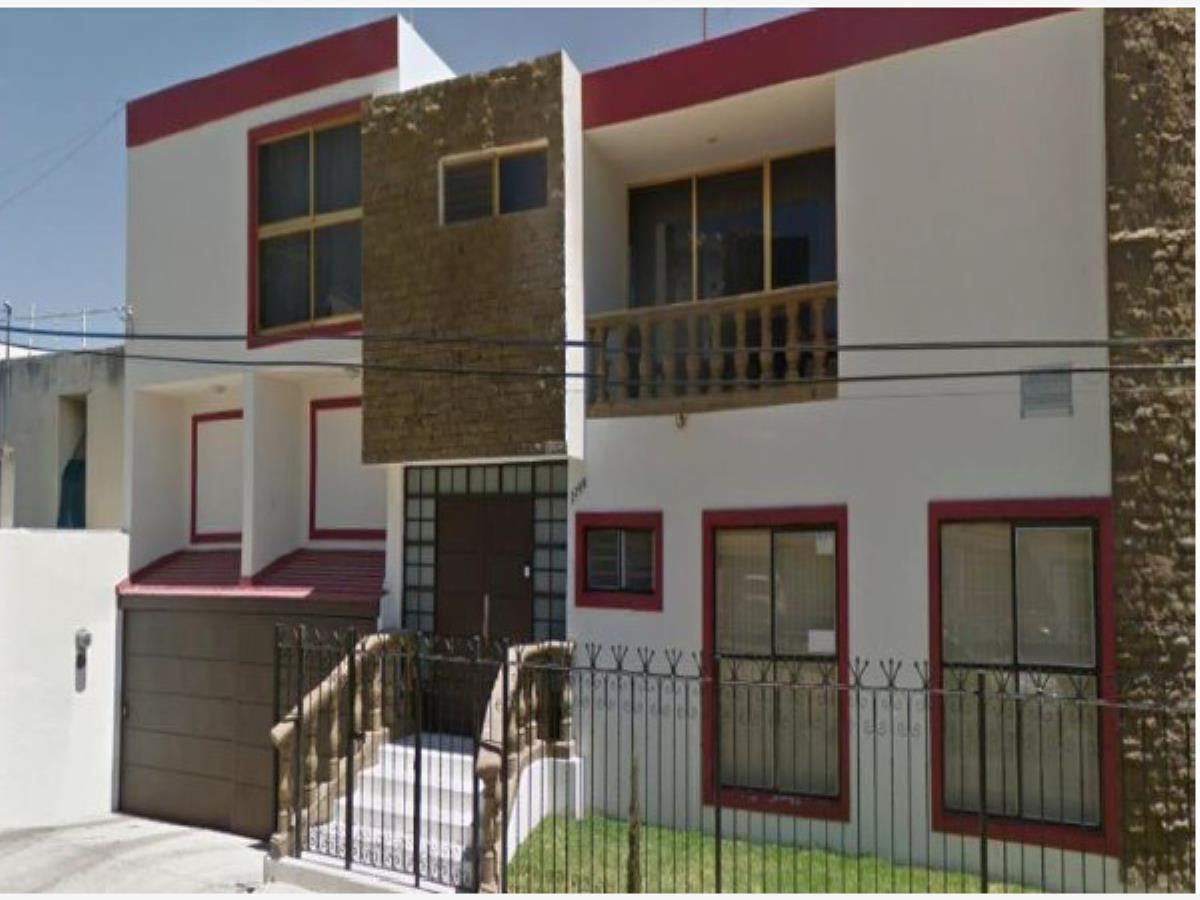 Casa en venta en Jardines del Country, Guadalajara — foto 1 de 9