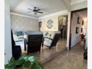 Casa en venta en Valle del Campestre, León — foto 2 de 12