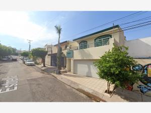 Casa en venta en Lomas del Sol, Culiacán — foto 3 de 12