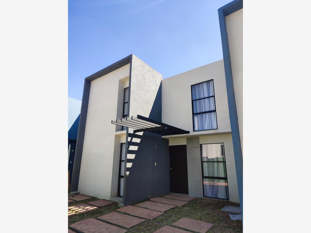Casa en venta en Paseos de Chavarría, Mineral de la Reforma — foto 1 de 12