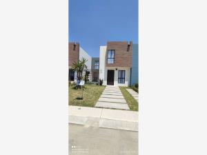 Casa en venta en Paseos de Chavarría, Mineral de la Reforma, Hidalgo