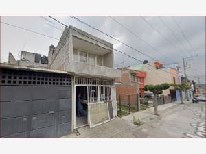 Casa en venta en Peña Blanca, Morelia — foto 2 de 13