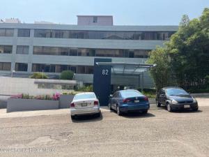 Departamento en venta en Bosques de las Lomas, Cuajimalpa de Morelos — foto 2 de 48