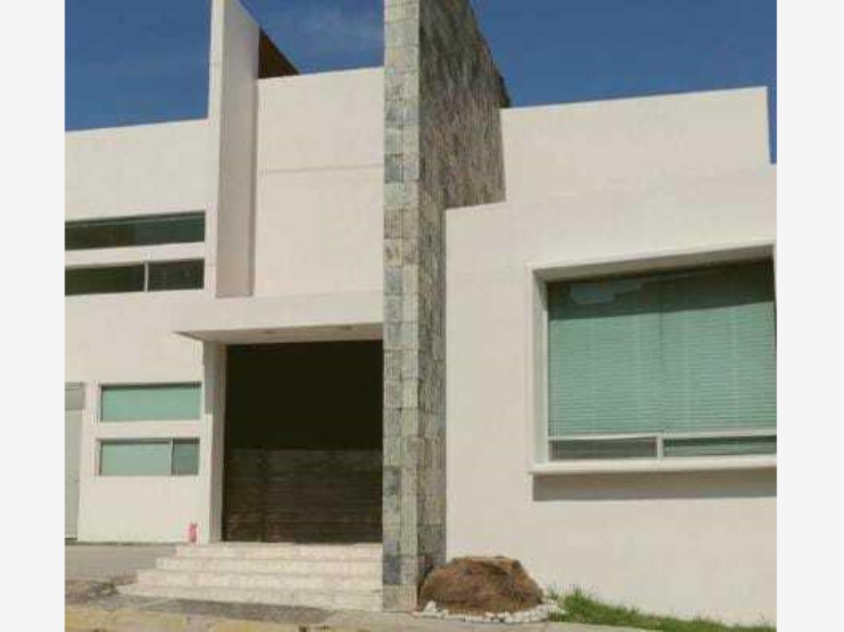 Casa en venta en San Bernardino Tlaxcalancingo, San Andrés Cholula — foto 1 de 8