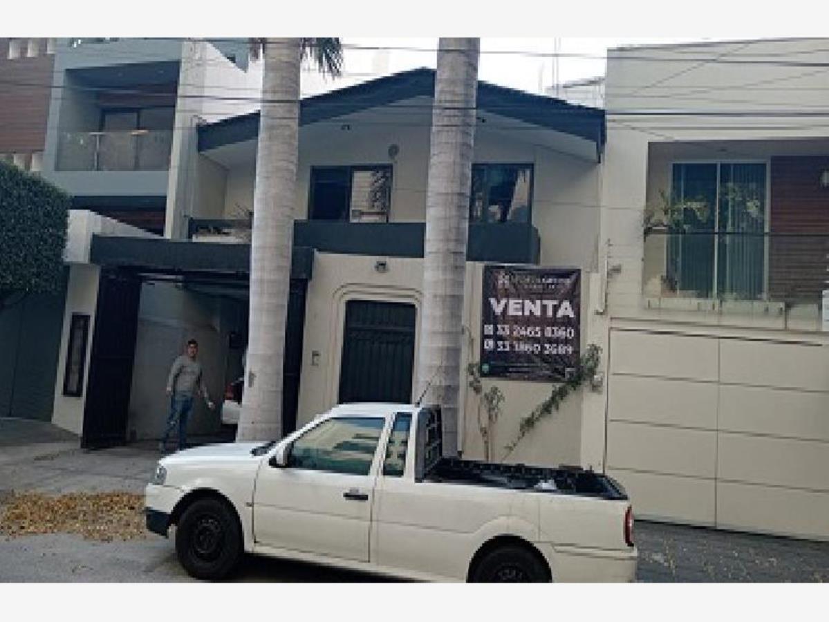 Casa en venta en Colomos Providencia, Guadalajara — foto 1 de 40
