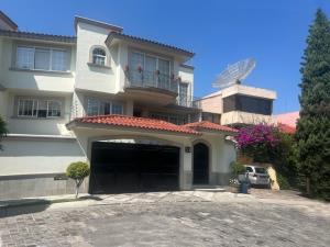 Casa en venta en Lomas de las Palmas, Huixquilucan — foto 2 de 16