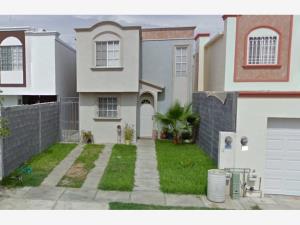 Casa en remate en Bosques del Sur, Nuevo Laredo, Tamaulipas