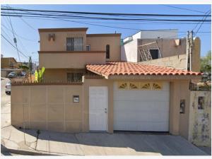 Casa en Playas de Tijuana Sección Costa Azul, Tijuana, Baja California