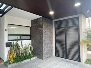 Casa en venta en Cañadas del Lago, Corregidora — foto 2 de 23