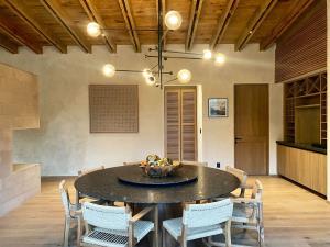 Casa en venta en Avandaro, Valle de Bravo — foto 3 de 24