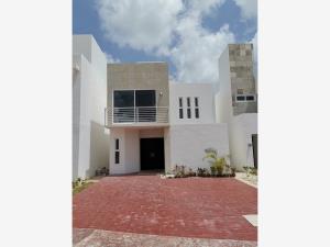 Casa en venta en Izamal Residencial, Benito Juárez — foto 2 de 11