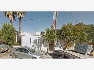 Casa en venta en Valle Dorado, Saltillo — foto 2 de 14