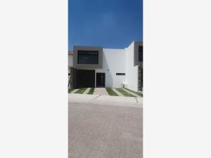 Casa en Cañadas del Arroyo, Corregidora, Querétaro