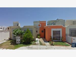 Casa en venta en Mision del Carmen, Playa del Carmen — foto 2 de 4
