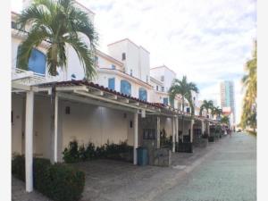 Casa en venta en Granjas del Marqués, Acapulco de Juárez — foto 2 de 8