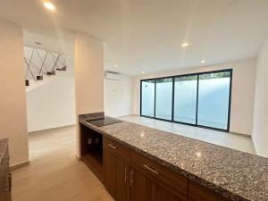 Casa en venta en Aeropuerto, Puerto Vallarta — foto 2 de 9