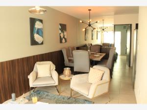 Casa en venta en Cumbres Vista Residencial, Saltillo — foto 2 de 32