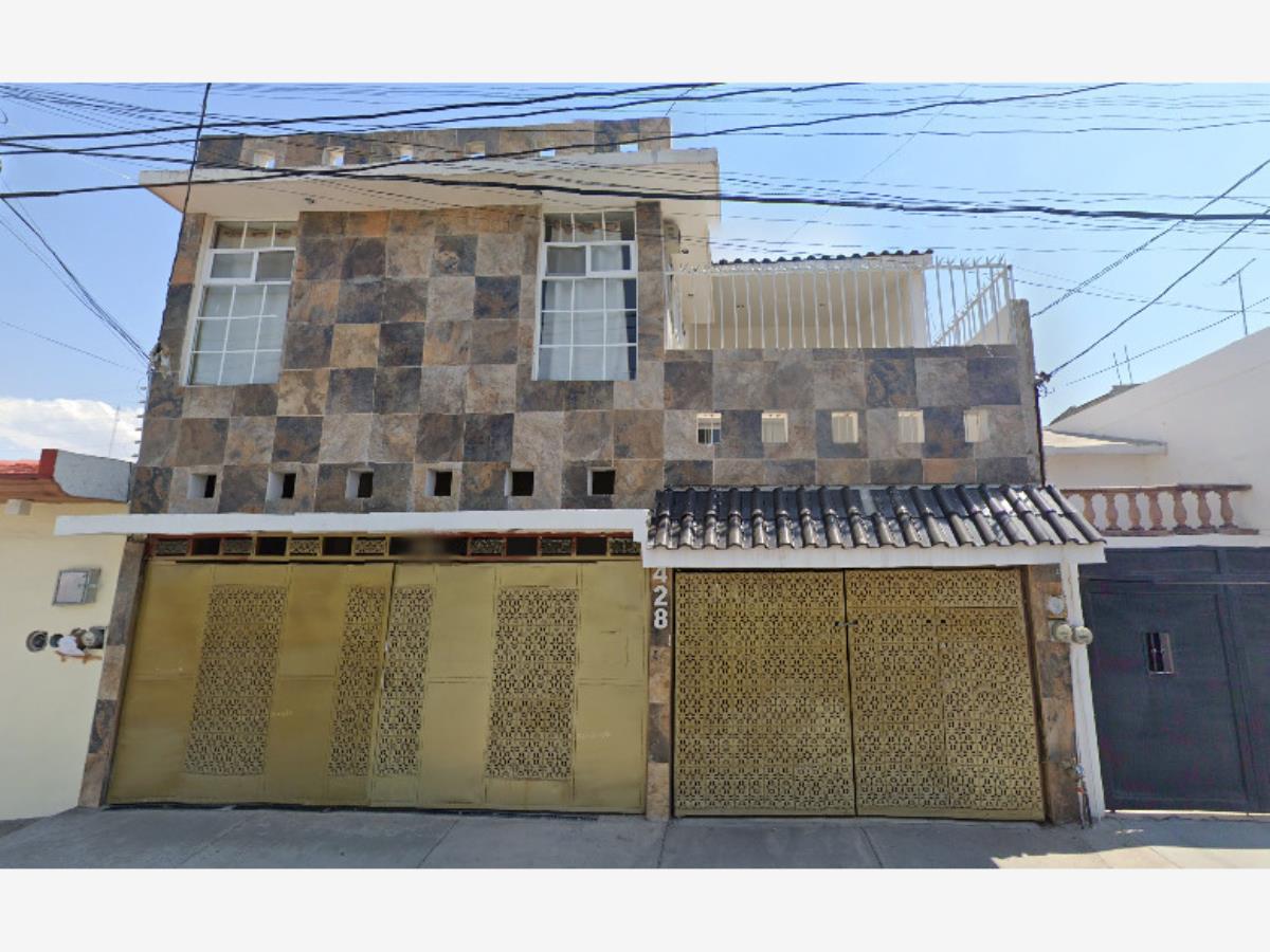 Casa en venta en Jardines del Moral, León — foto 1 de 9