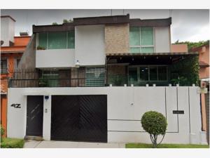 Casa en Paseos de Taxqueña, Coyoacán, Ciudad de México