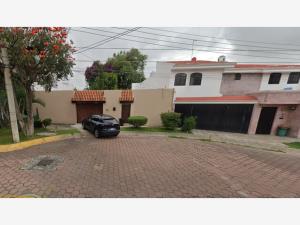 Casa en Rinconada Santa Rita, Guadalajara, Jalisco